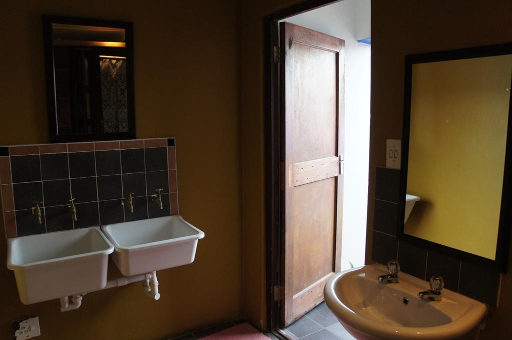 Cape Agulhas Backpackers Hostel Struisbaai Kamer foto