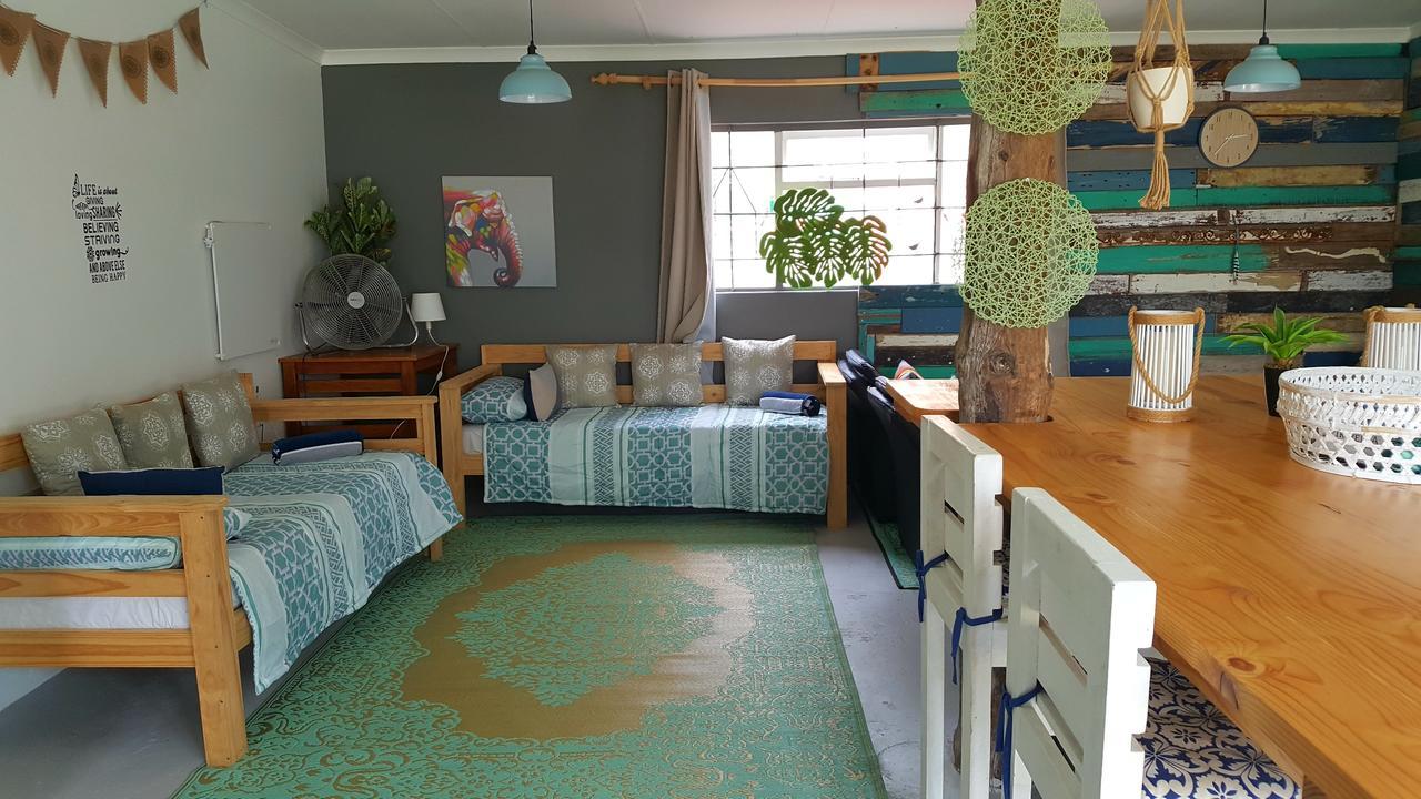 Cape Agulhas Backpackers Hostel Struisbaai Buitenkant foto